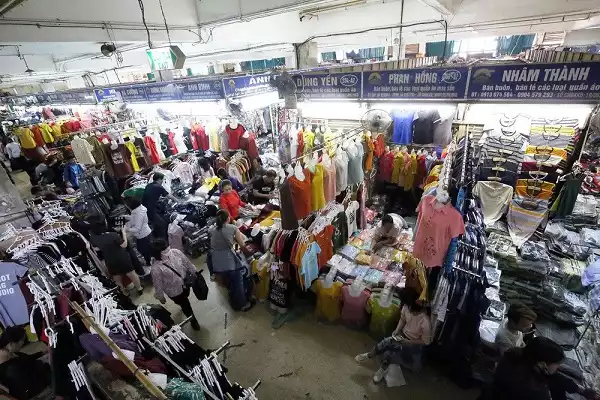 Lấy hàng Quảng Châu từ chợ đầu mối ở Việt Nam